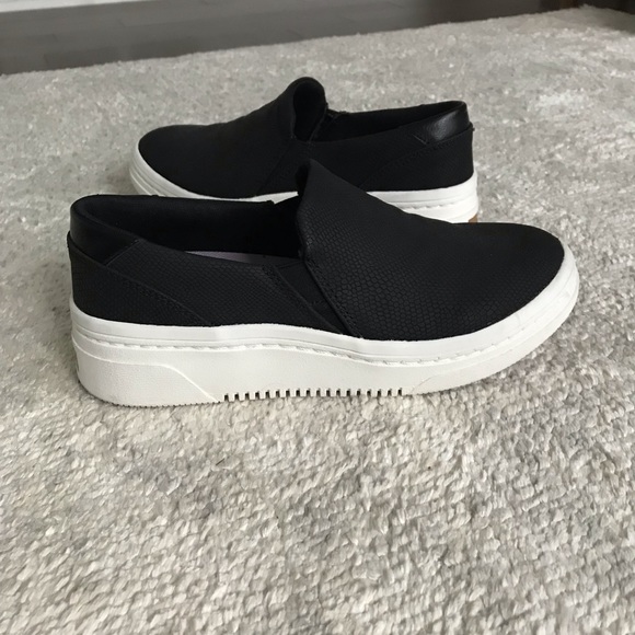 Dr. Scholl's - Picture 3 of 11